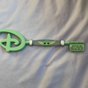 ShopDisney Mandalorian Key